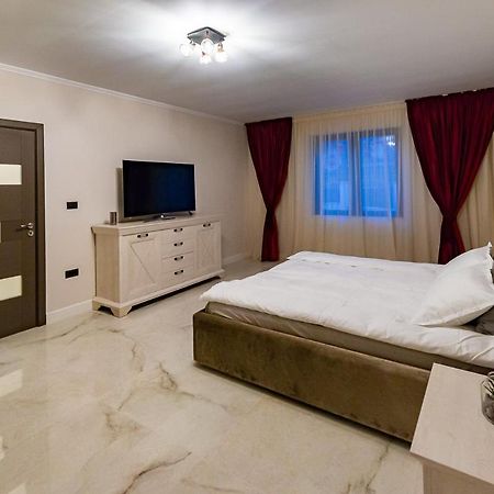 Moky Rezident Apartamento Arad Exterior foto