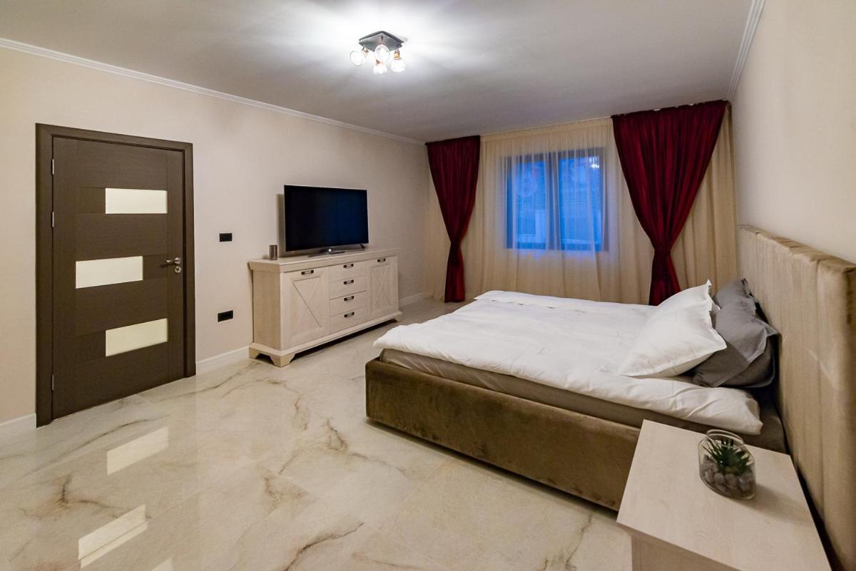 Moky Rezident Apartamento Arad Exterior foto