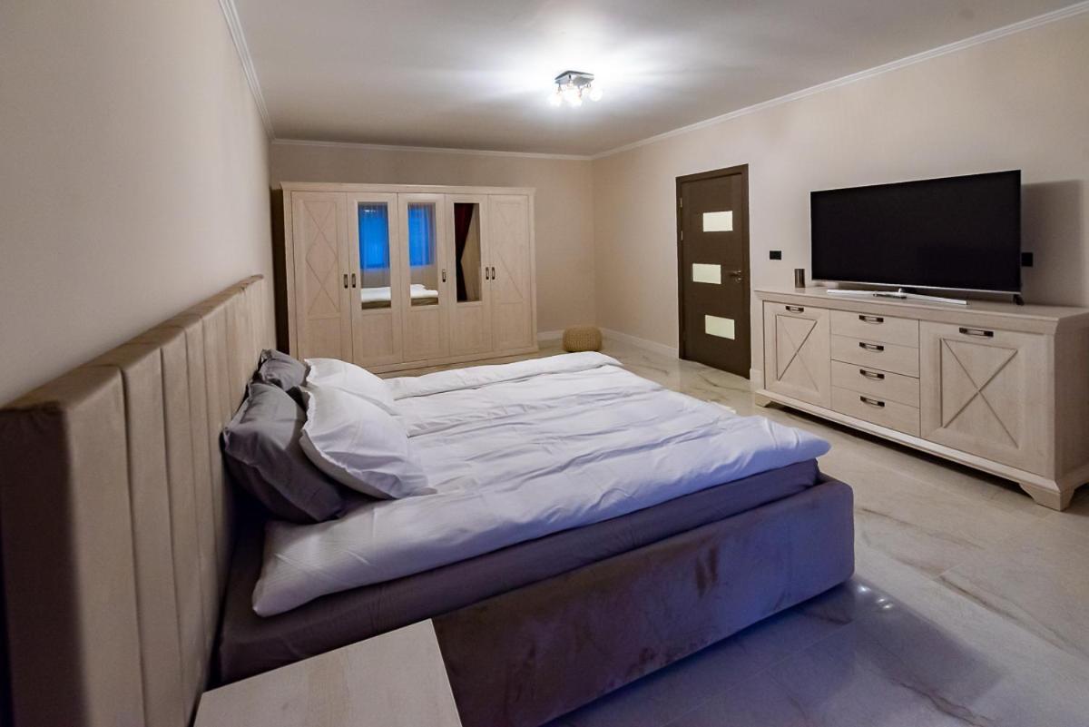 Moky Rezident Apartamento Arad Exterior foto