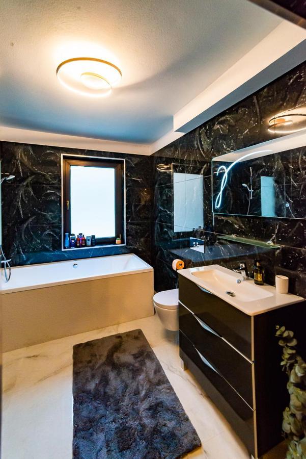 Moky Rezident Apartamento Arad Exterior foto
