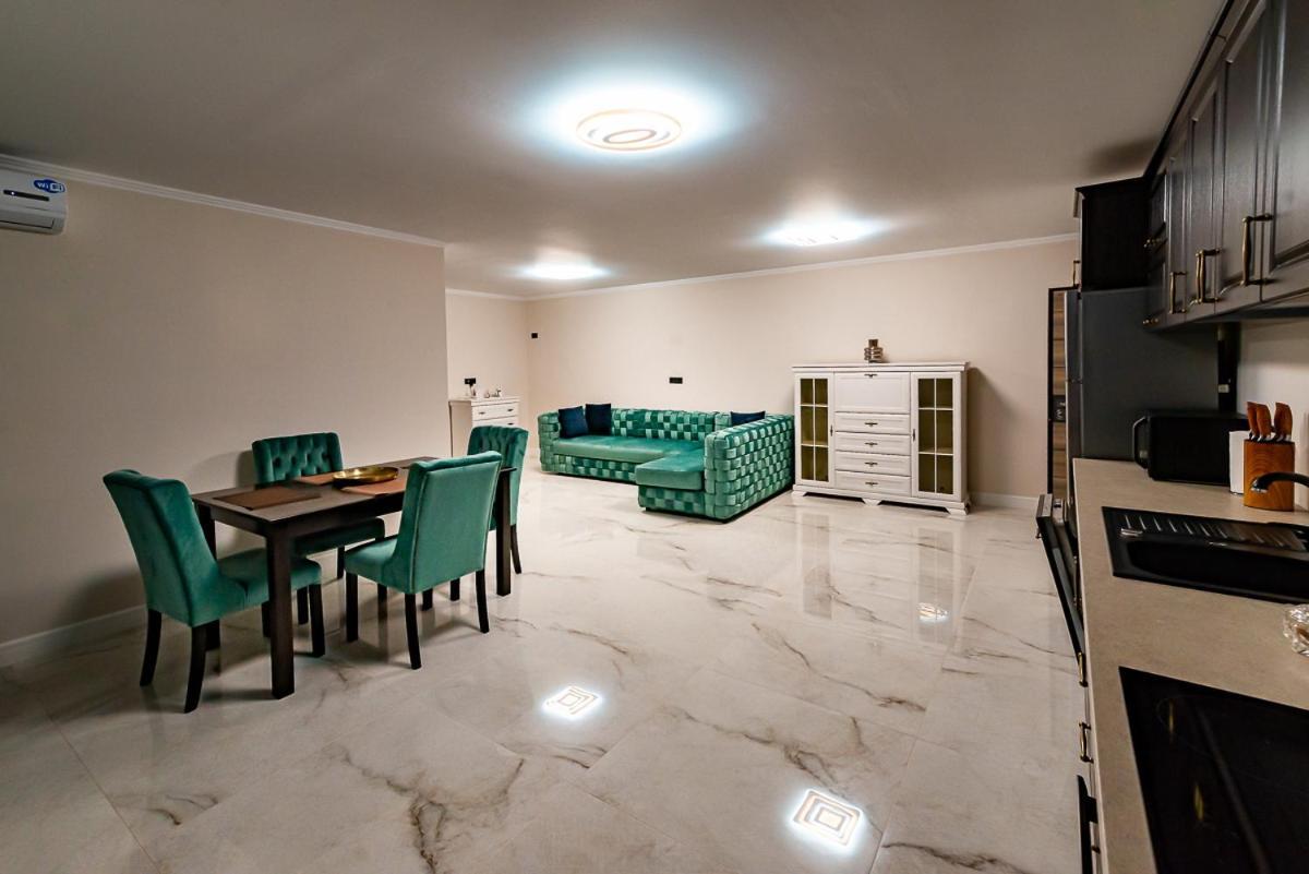 Moky Rezident Apartamento Arad Exterior foto