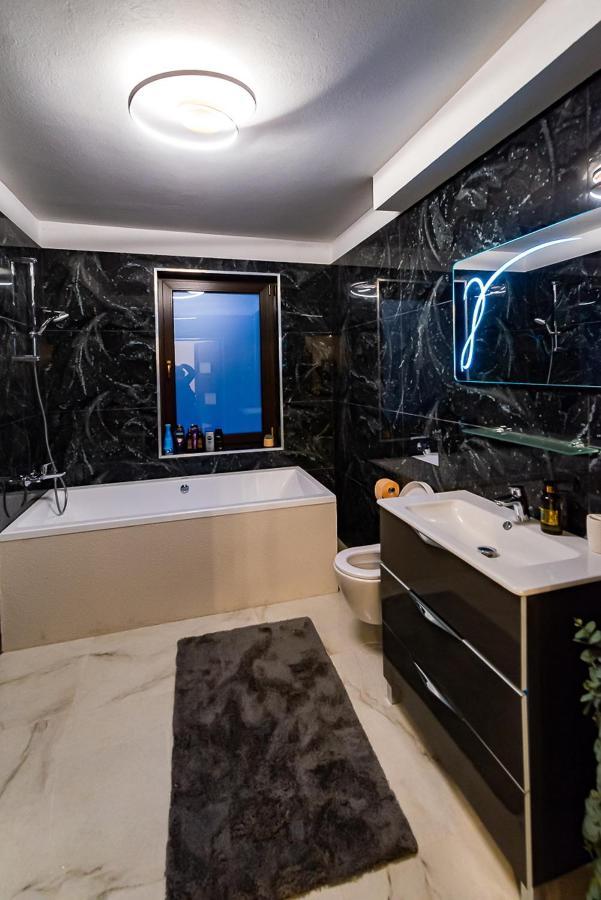 Moky Rezident Apartamento Arad Exterior foto