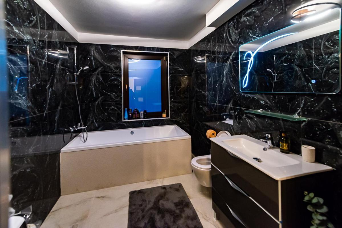 Moky Rezident Apartamento Arad Exterior foto