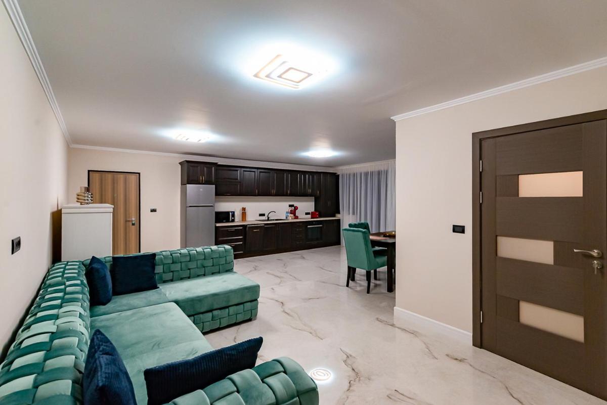 Moky Rezident Apartamento Arad Exterior foto